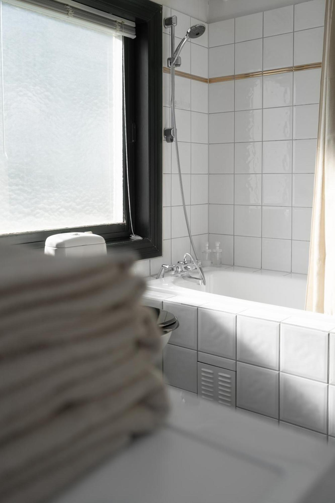 Sunny Apartment In Alesund City Esterno foto