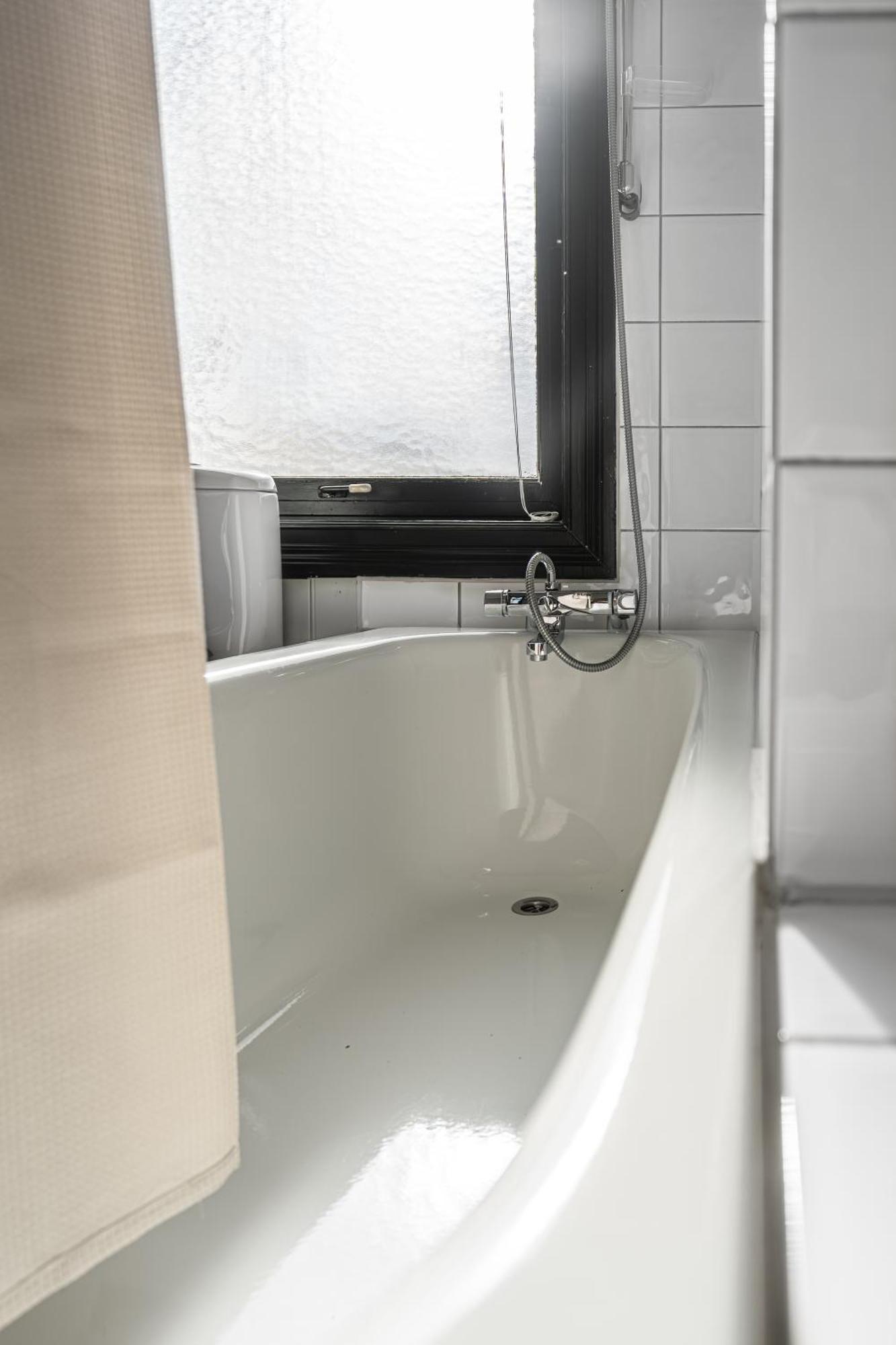 Sunny Apartment In Alesund City Esterno foto